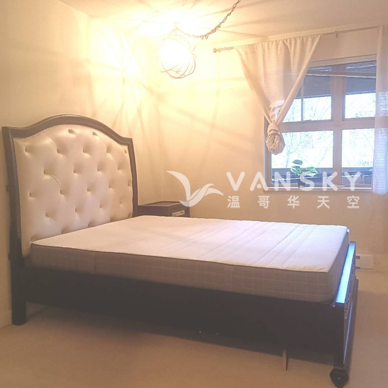 250504185002_bed room.jpg